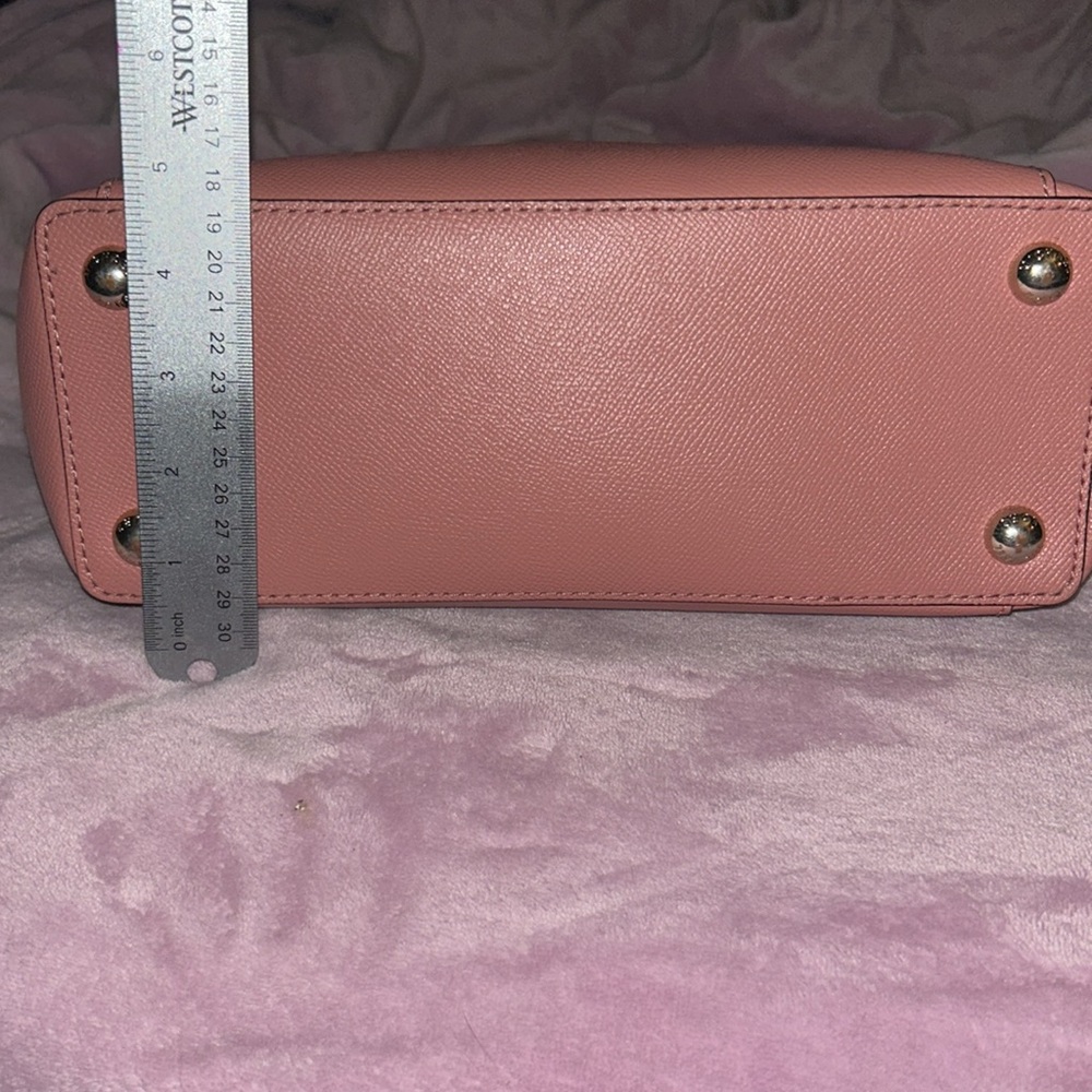 Michael Kors Tote Bag - Picture 5 of 9